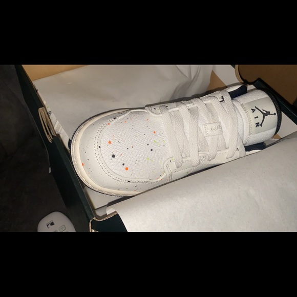 Jordan 1 low - Picture 7 of 7